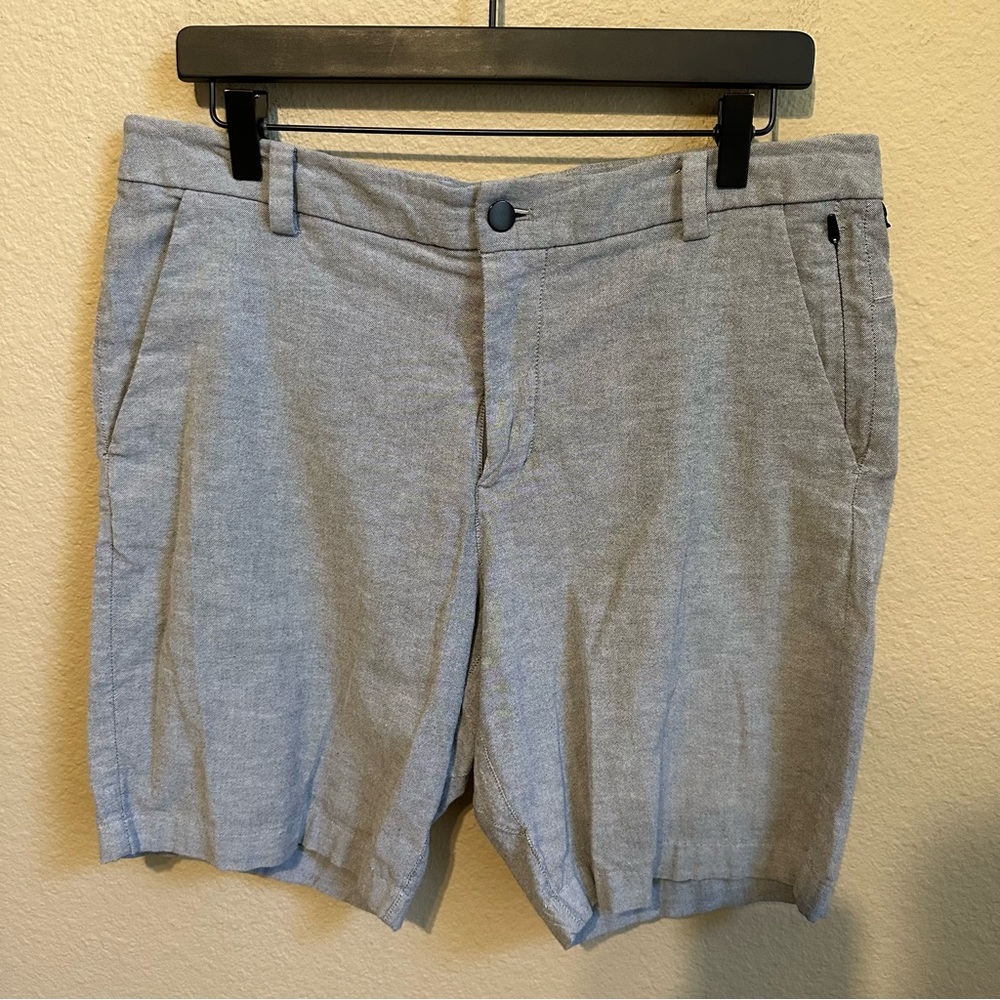 Lululemon Men’s Gray Commission Shorts
